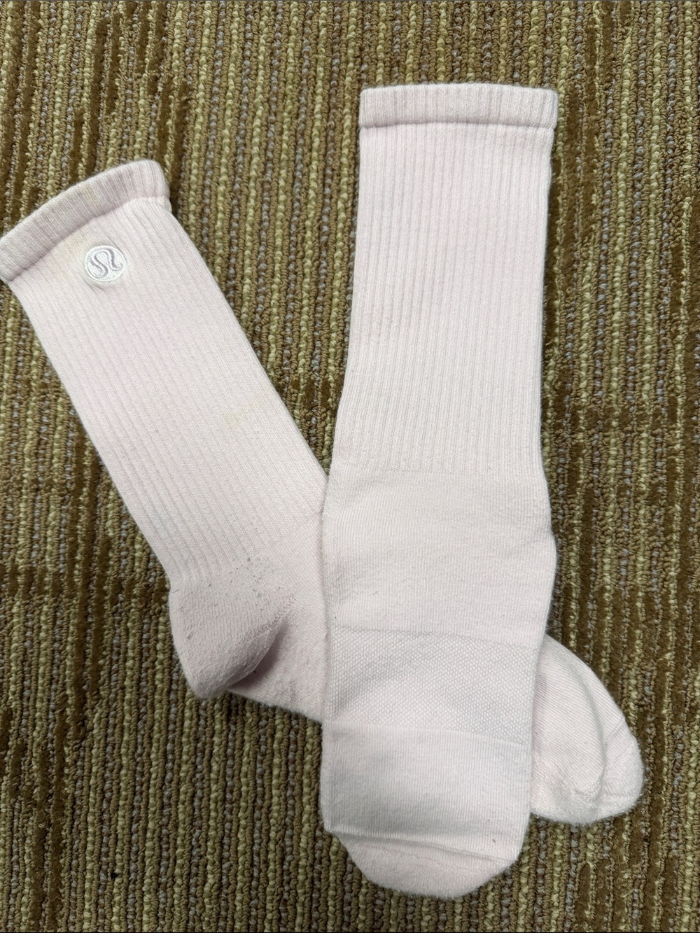 lululemon athletica Men's Crew Socks in Pale Pink
